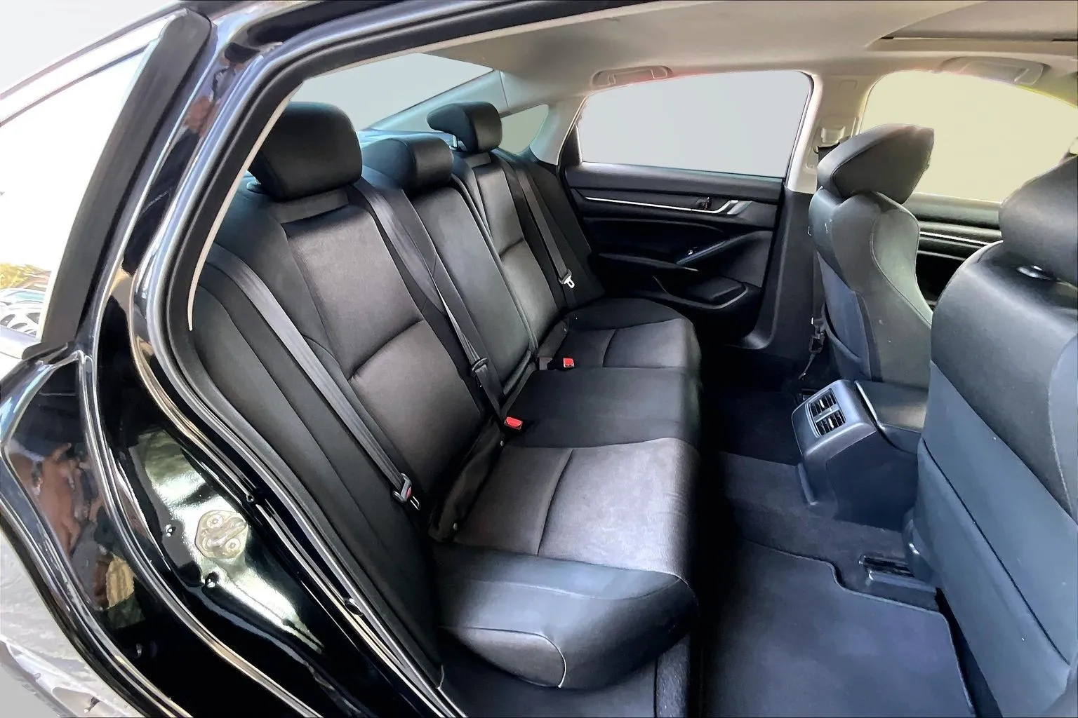 Honda Accord photo 22