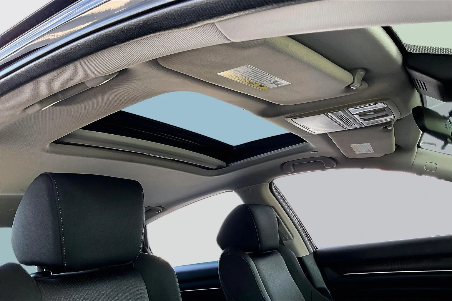 Honda Accord photo 24