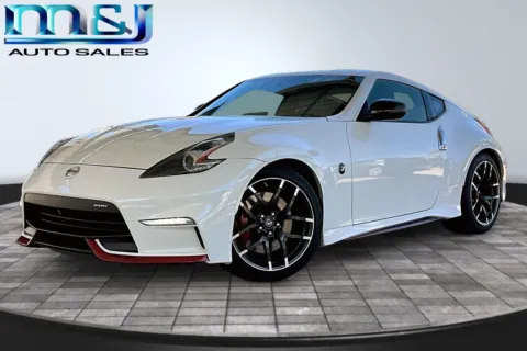 White 2017 Nissan 370Z for sale in Jacksonville, FL