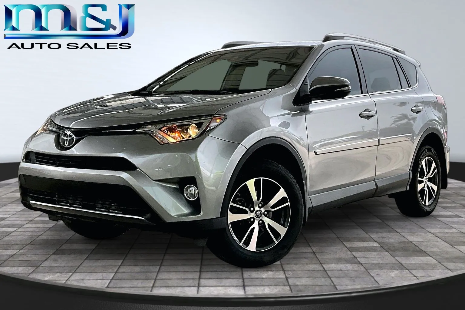 Silver 2017 Toyota RAV4 XLE for sale in Jacksonville, FL