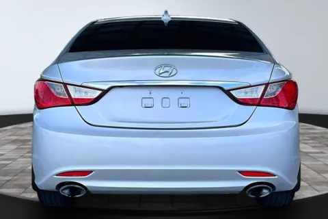 More photos of 2011 Hyundai SONATA at M&J Auto Sales and Service, FL
