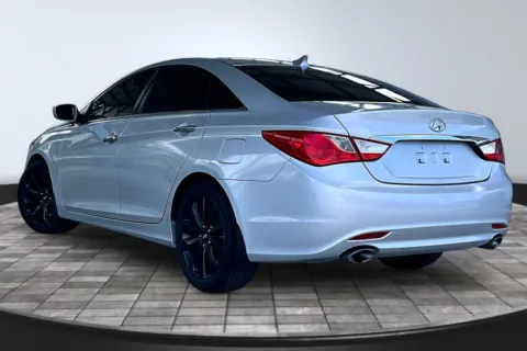 More photos of 2011 Hyundai SONATA at M&J Auto Sales and Service, FL