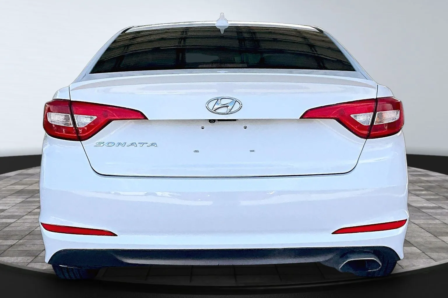 Hyundai Sonata photo 5