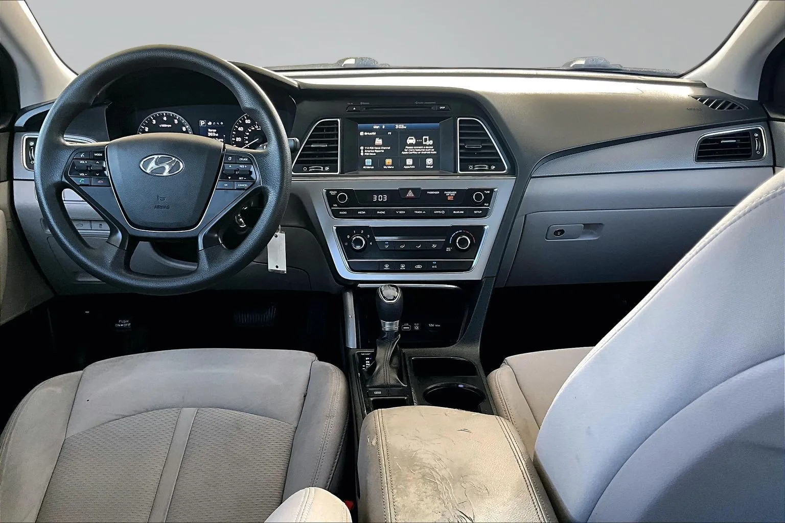 Hyundai Sonata photo 7