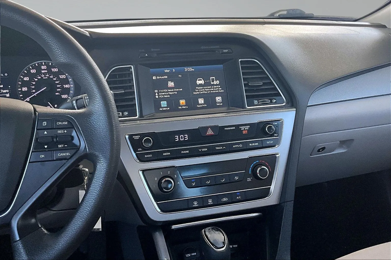 Hyundai Sonata photo 9