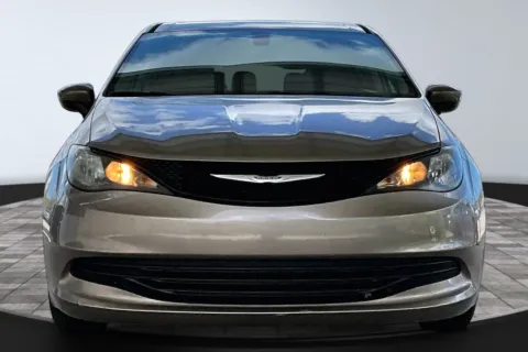 Photos of 2018 Chrysler Pacifica L for sale in Jacksonville, FL at M&J Auto Sales and Service