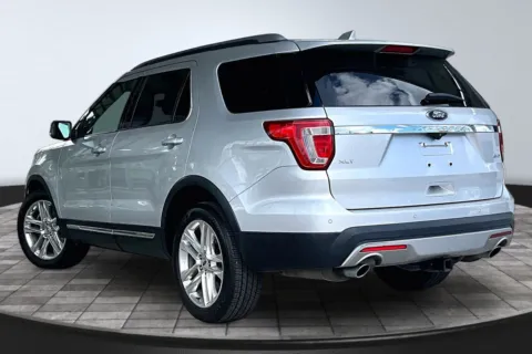 More photos of 2017 Ford Explorer XLT at M&J Auto Sales and Service, FL