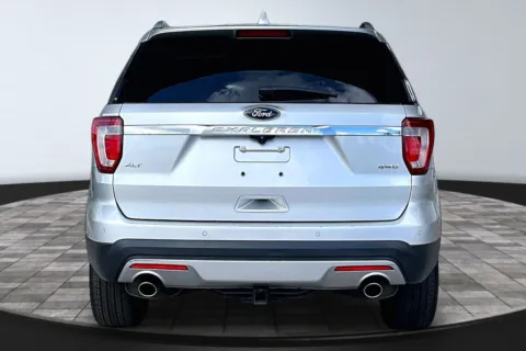 More photos of 2017 Ford Explorer XLT at M&J Auto Sales and Service, FL