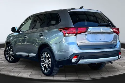 More photos of 2018 Mitsubishi Outlander at M&J Auto Sales and Service, FL