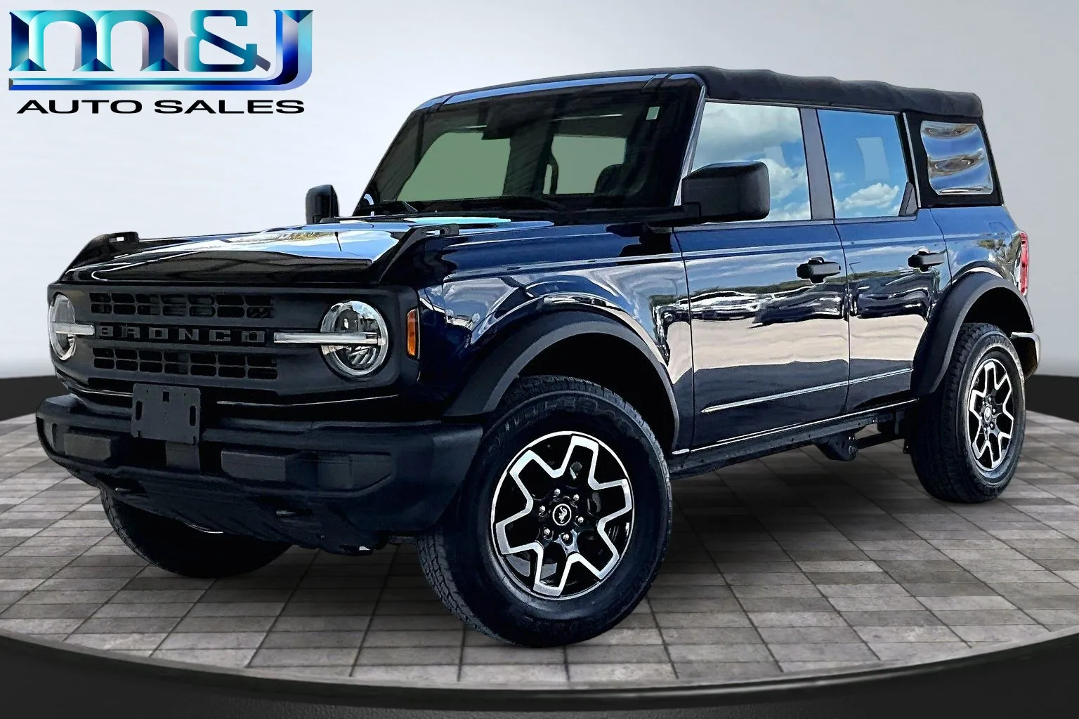 Blue 2021 Ford Bronco for sale in Jacksonville, FL