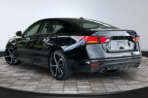 More photos of 2025 Nissan Altima 2.5 SR at M&J Auto Sales and Service, FL