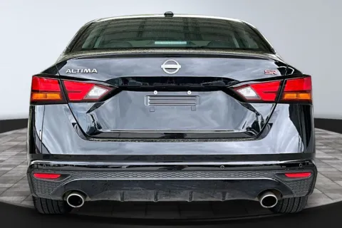 More photos of 2025 Nissan Altima 2.5 SR at M&J Auto Sales and Service, FL