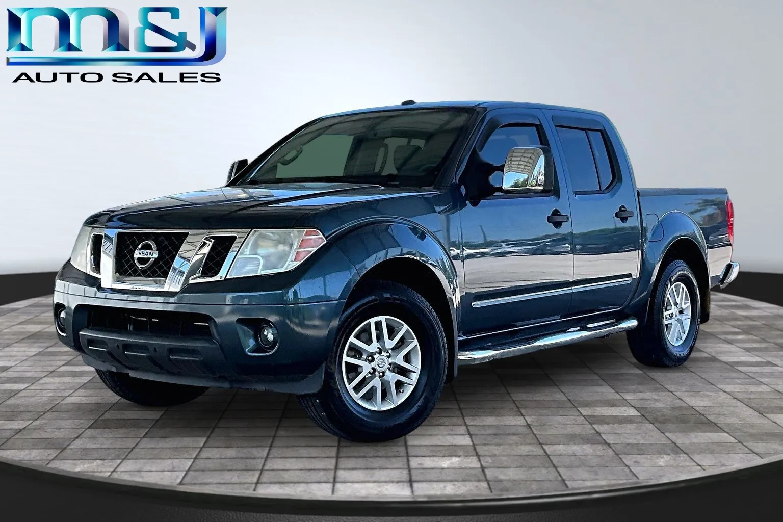 Blue 2014 Nissan Frontier for sale in Jacksonville, FL