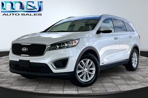 White 2017 Kia Sorento LX for sale in Jacksonville, FL