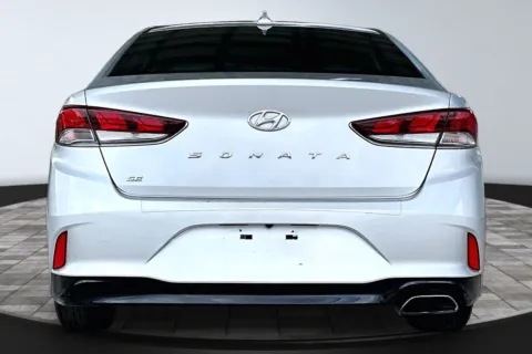 More photos of 2018 Hyundai SONATA SE at M&J Auto Sales and Service, FL