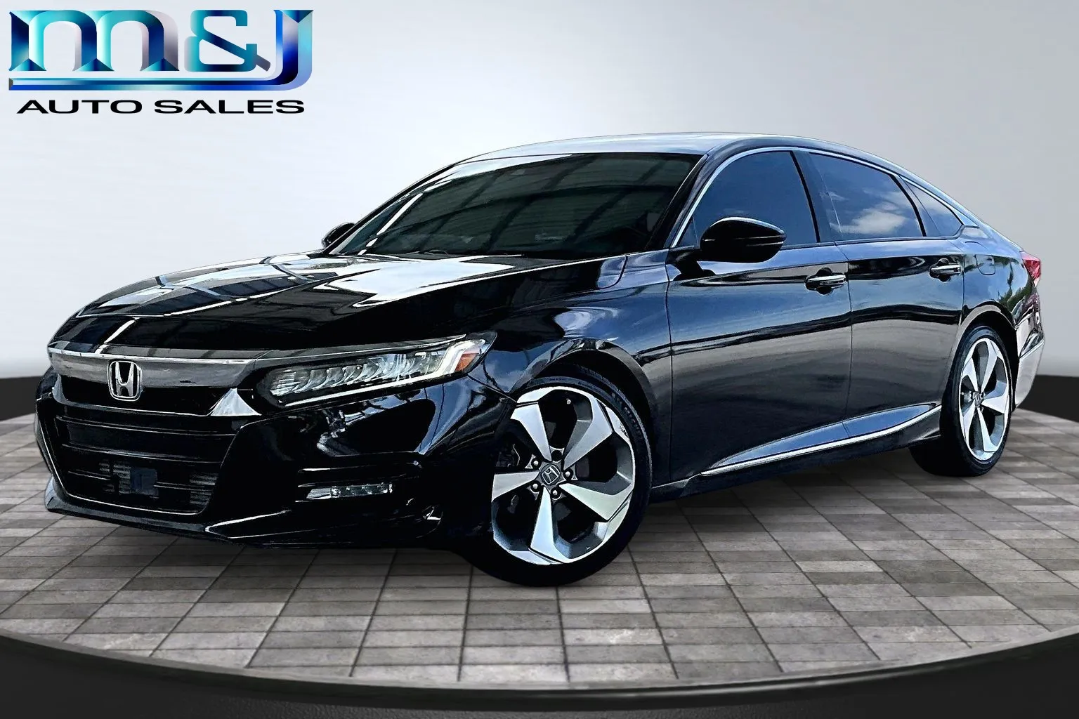 Black 2018 Honda Accord Touring for sale in Jacksonville, FL