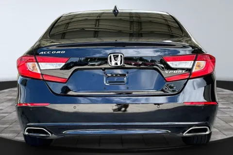 More photos of 2018 Honda Accord Touring at M&J Auto Sales and Service, FL