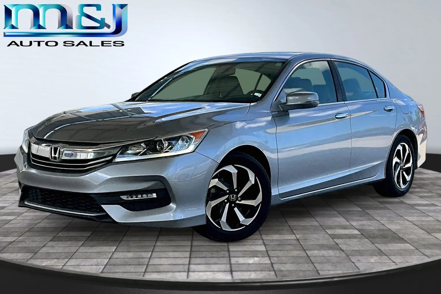 Silver 2017 Honda Accord EX-L for sale in Jacksonville, FL