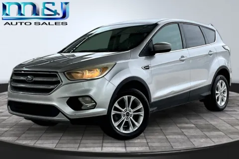 Silver 2017 Ford Escape SE for sale in Jacksonville, FL