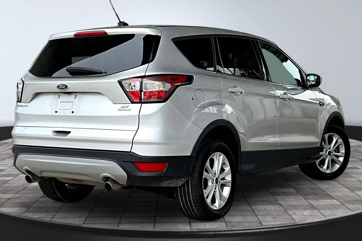Ford Escape photo 6