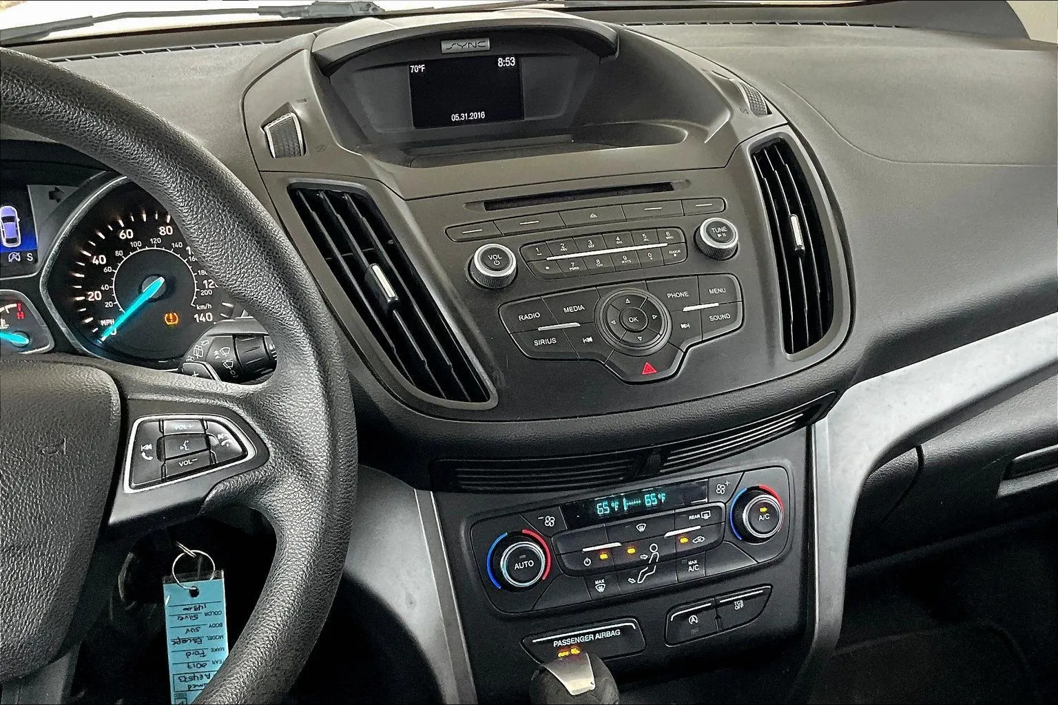Ford Escape photo 9