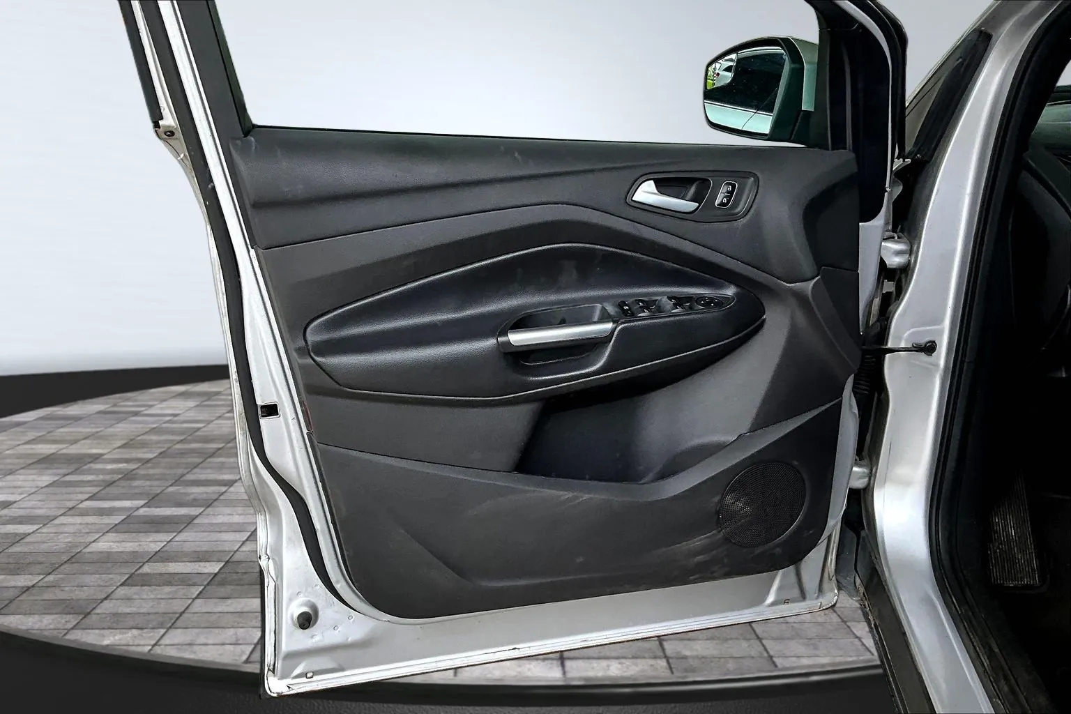 Ford Escape photo 17