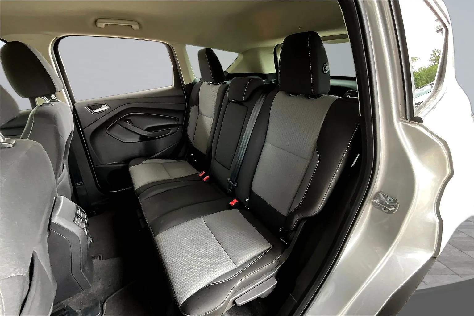 Ford Escape photo 19