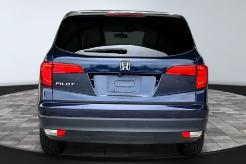 More photos of 2016 Honda Pilot LX at M&J Auto Sales and Service, FL