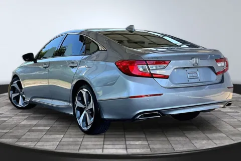 More photos of 2018 Honda Accord Touring at M&J Auto Sales and Service, FL