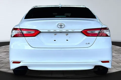 More photos of 2020 Toyota Camry LE at M&J Auto Sales and Service, FL