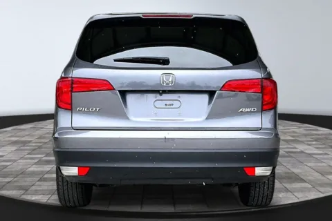 More photos of 2016 Honda Pilot EX-L at M&J Auto Sales and Service, FL