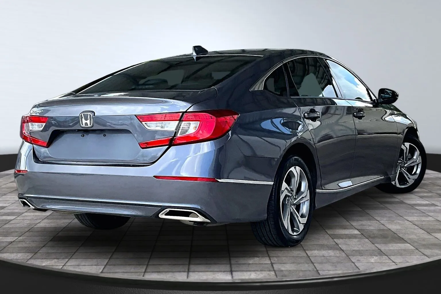 Honda Accord photo 6