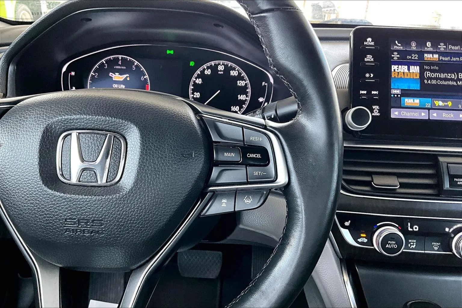 Honda Accord photo 11
