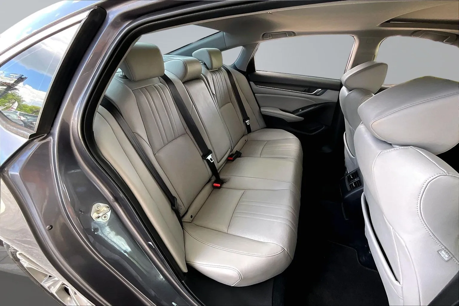 Honda Accord photo 22