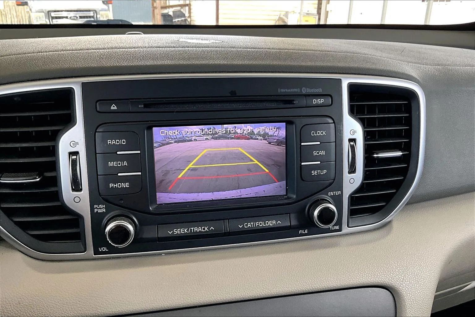Kia Sportage photo 13