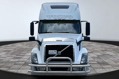 Photos of 2010 Volvo VNL for sale in Jacksonville, FL at M&J Auto Sales and Service