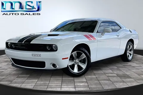 White 2021 Dodge Challenger SXT for sale in Jacksonville, FL