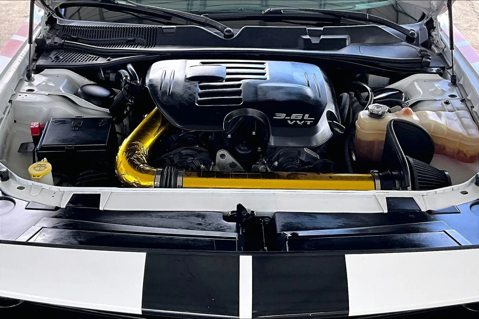 Dodge Challenger photo 26