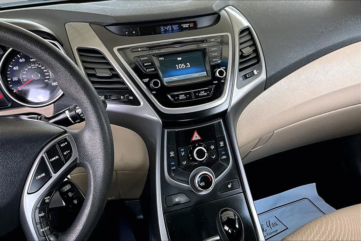 Hyundai Elantra photo 9