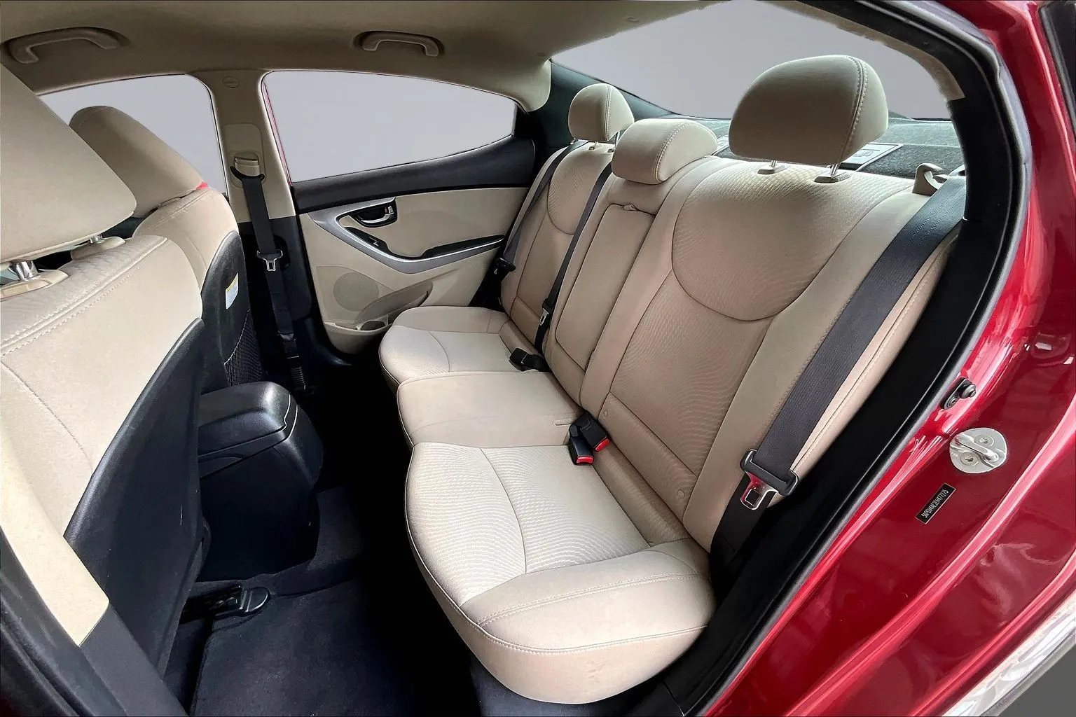Hyundai Elantra photo 19