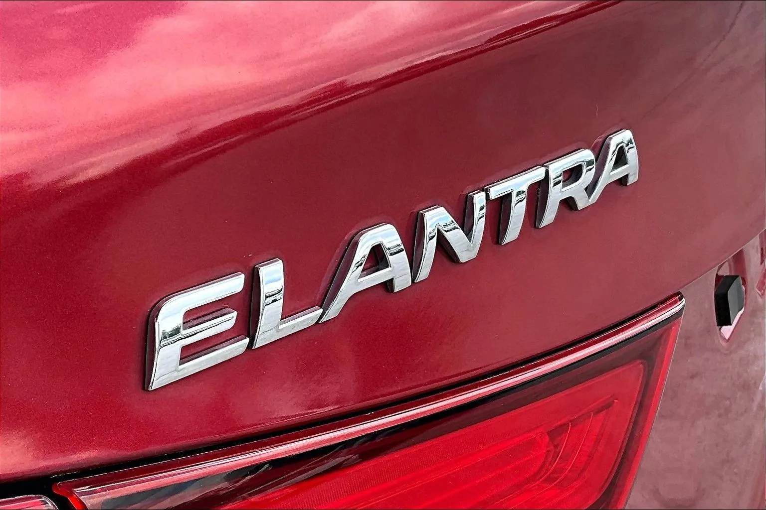 Hyundai Elantra photo 21