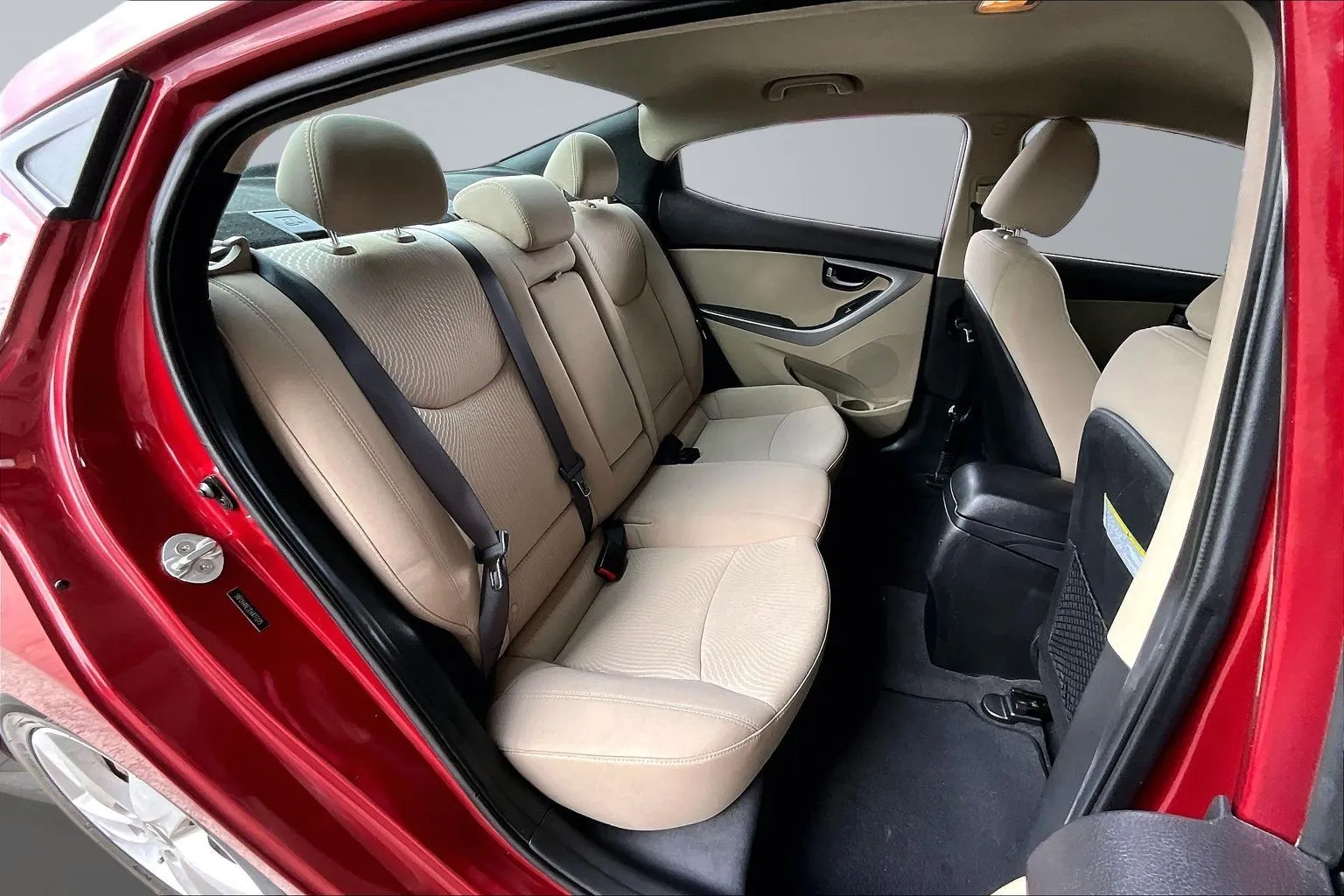 Hyundai Elantra photo 22