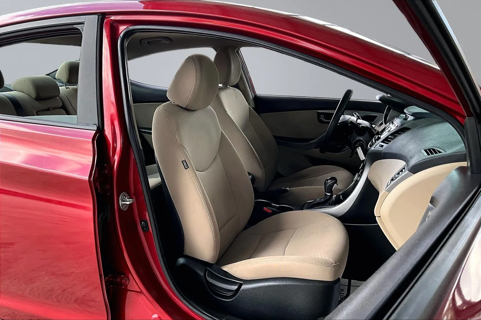 Hyundai Elantra photo 25