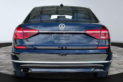 More photos of 2017 Volkswagen Passat 1.8T R-Line at M&J Auto Sales and Service, FL