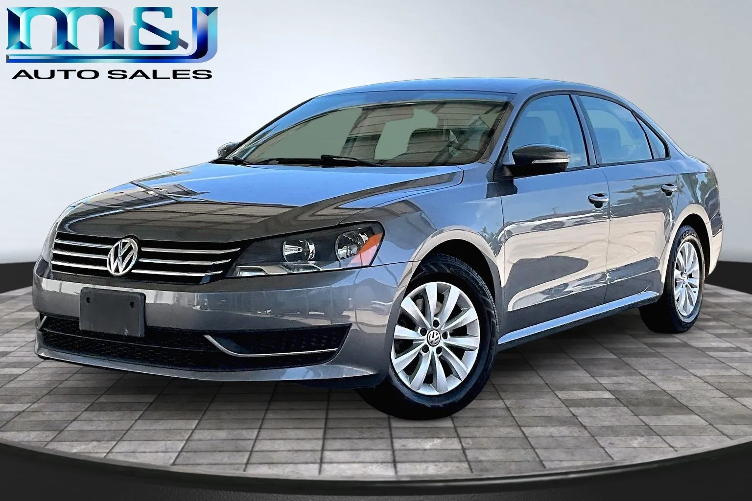 Gray 2013 Volkswagen Passat for sale in Jacksonville, FL