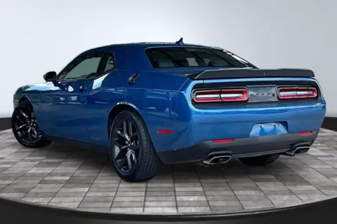 More photos of 2022 Dodge Challenger R/T at M&J Auto Sales and Service, FL