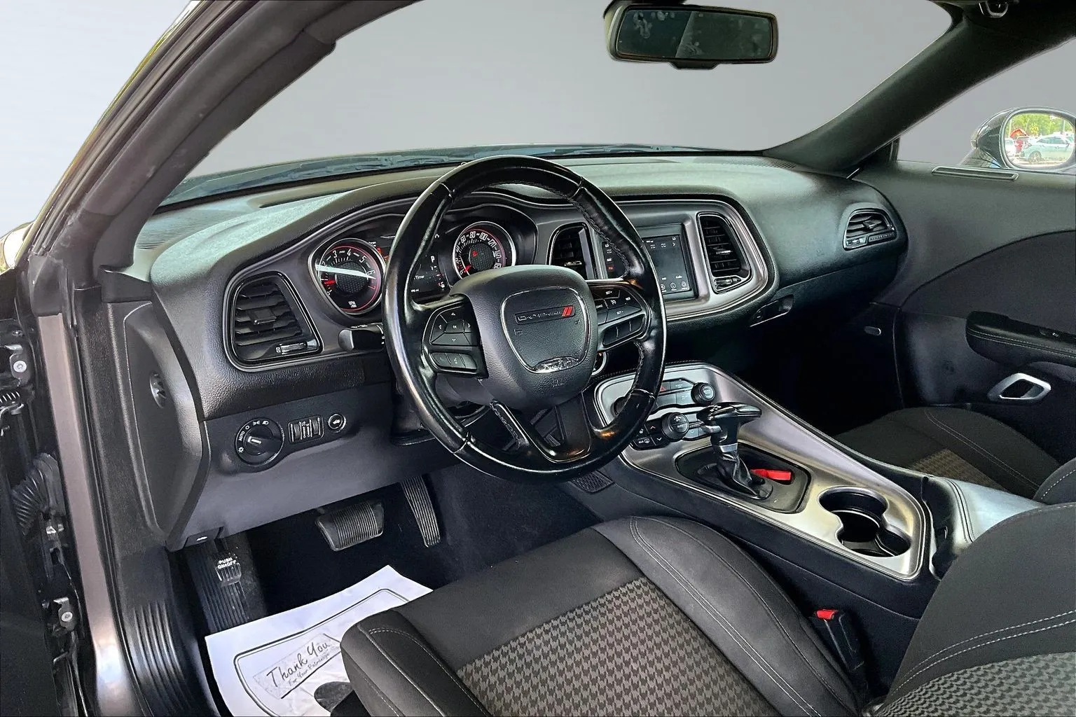 Dodge Challenger photo 14