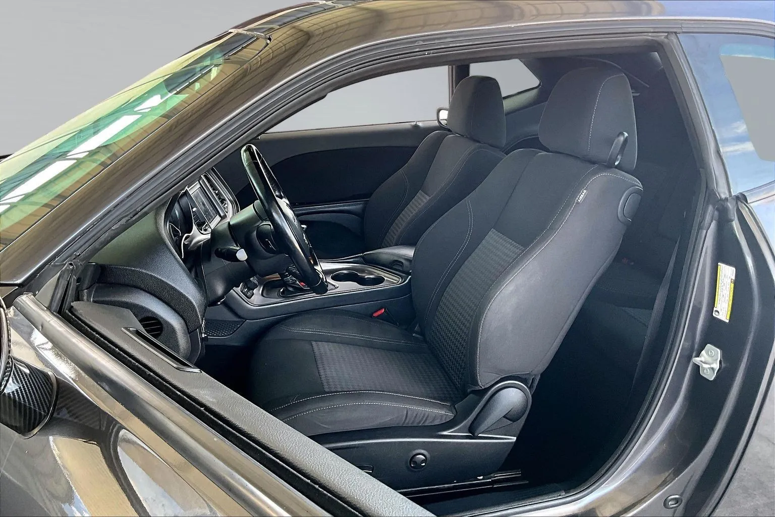 Dodge Challenger photo 18