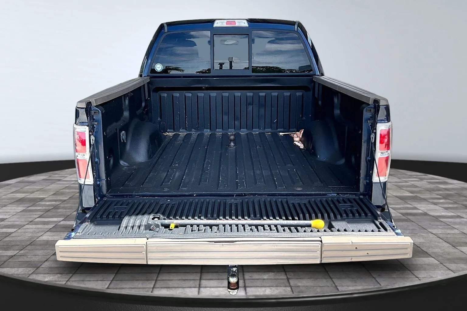 Ford F-150 photo 7