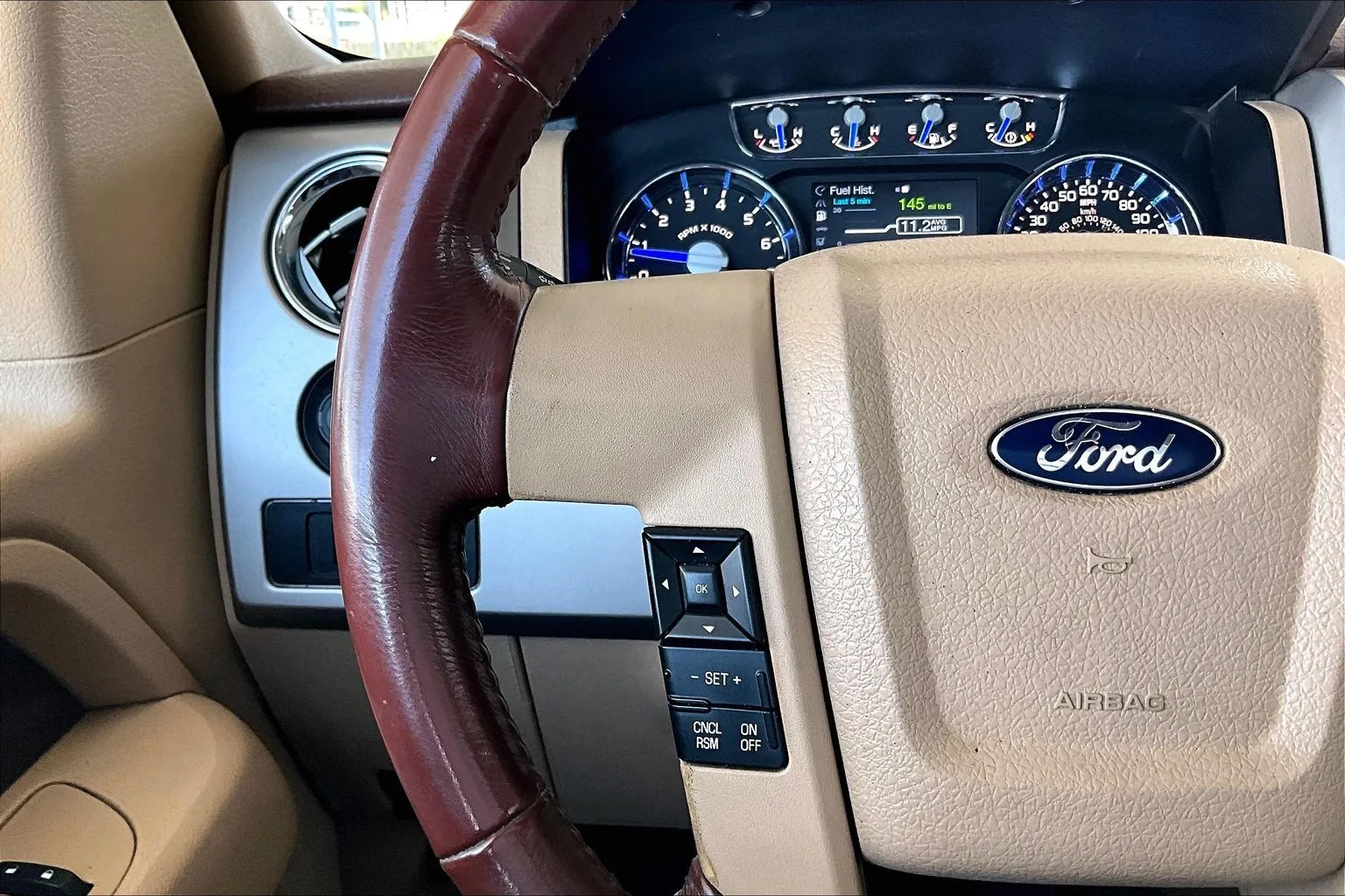 Ford F-150 photo 11